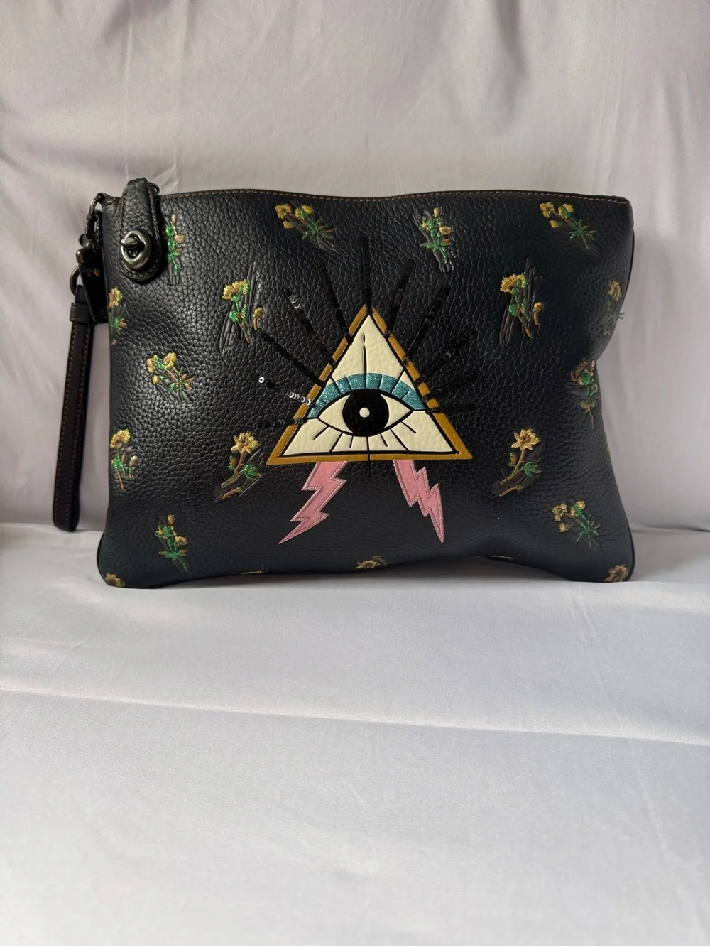 RARE Collector Coach Pyramid Eye Turnlock Wristlet 30 Clutch 51128
